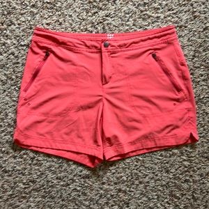 Title Nine women’s stretch board shorts, size 6